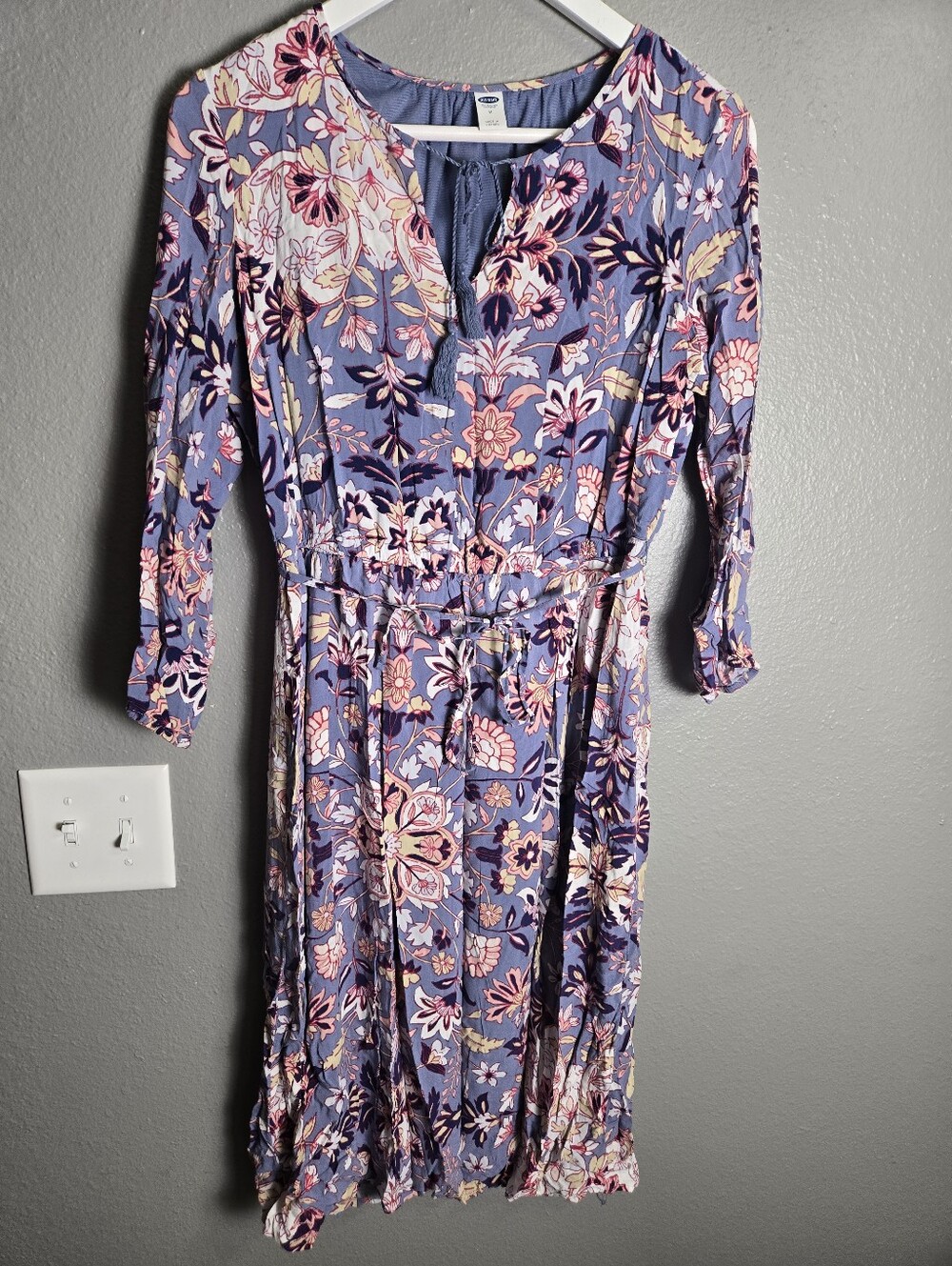 FALL SALE! $5 Old Navy Tassel Tied Blue Floral Boho Dress Size Medium